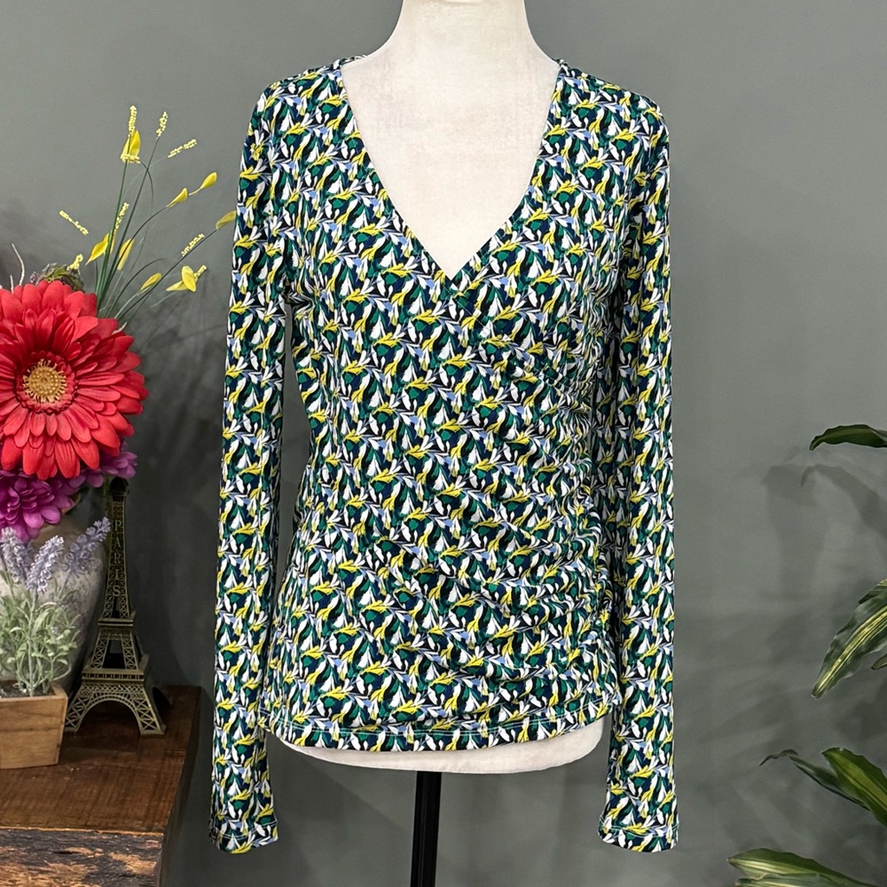 Halogen Multicolor V-Neck Top